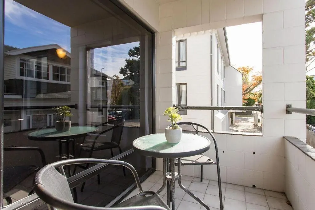 Apartment Location Cbd Close To Hospital And Hagley Park With Free Parking Christchurch New Zealand